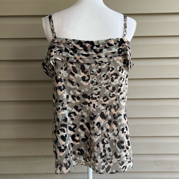 •CAbi• Tiered Off the Shoulder Blouse - Size Medium - Picture 6 of 11